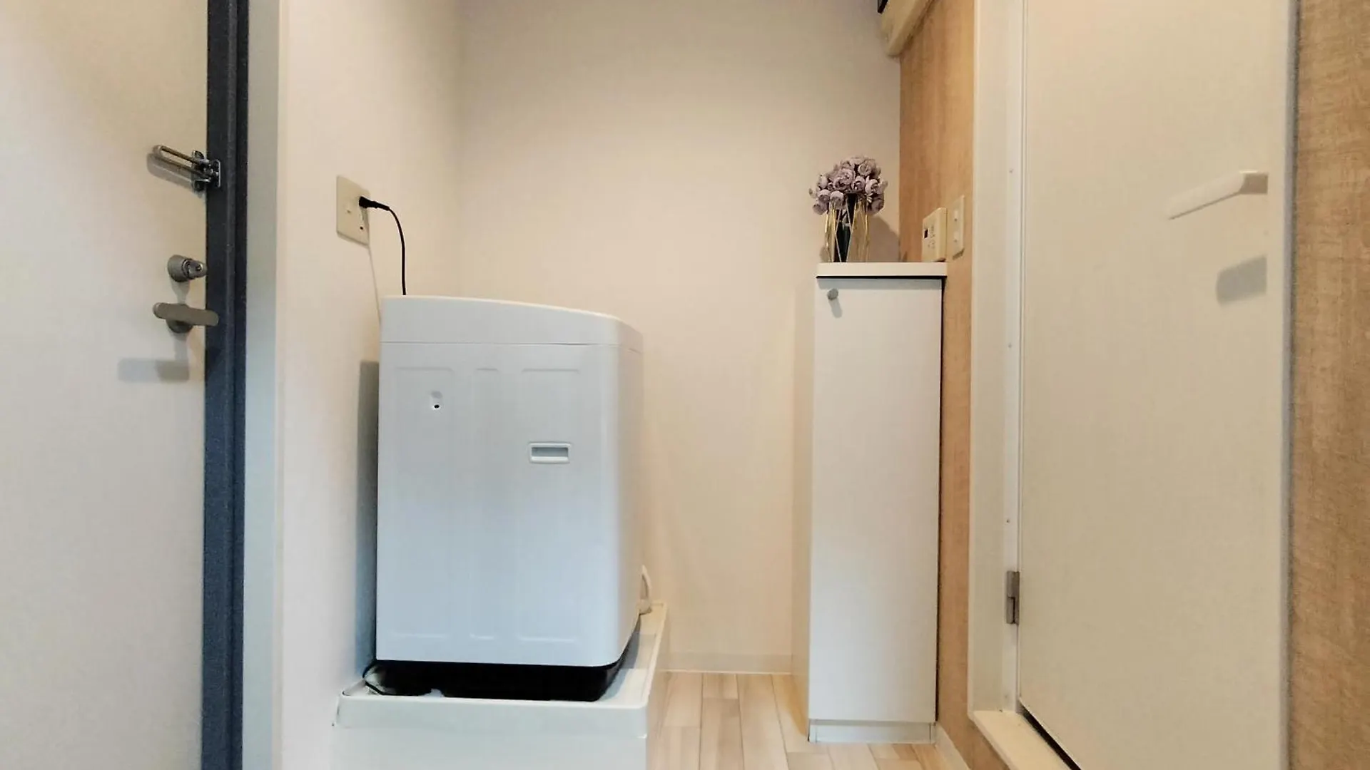 Apartment D22新宿最中心 两室 新大久保站5分-2 Rooms Shinjuku Center 5 Mins To St Max 4P 新宿 涉谷 表参道 池袋 上野 代代木 银座 原宿 Tokyo Japan